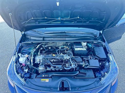 Used 2025 Toyota Corolla LE image 32