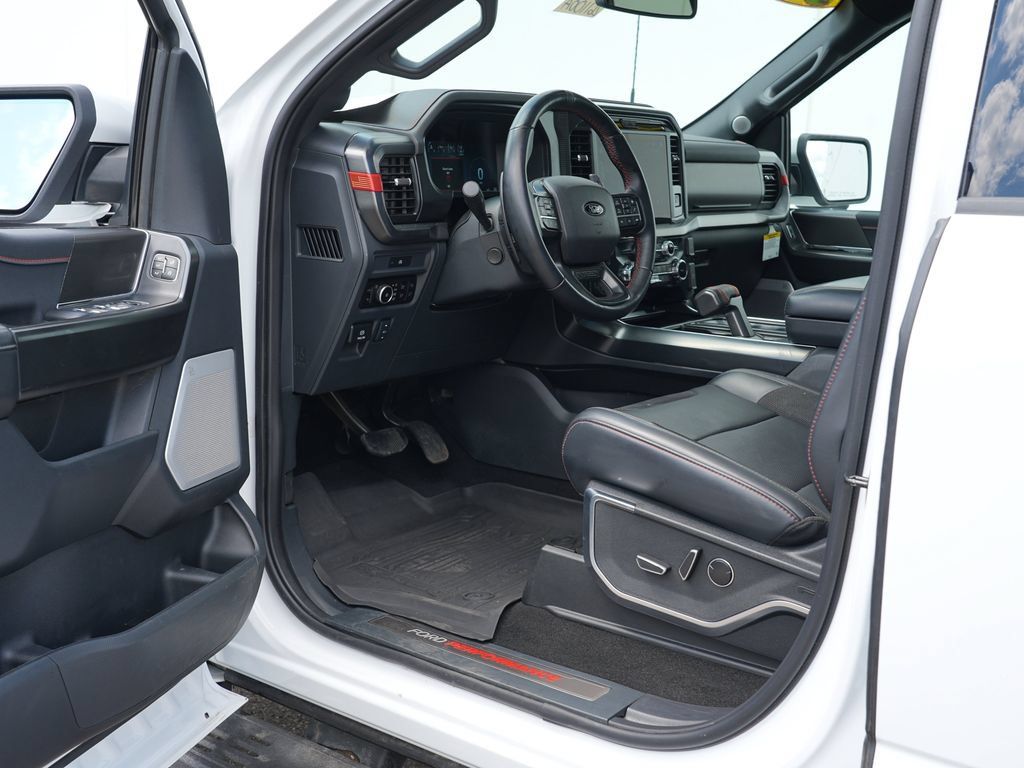 Used 2025 Ford F150 Raptor AWD/4WD image 15