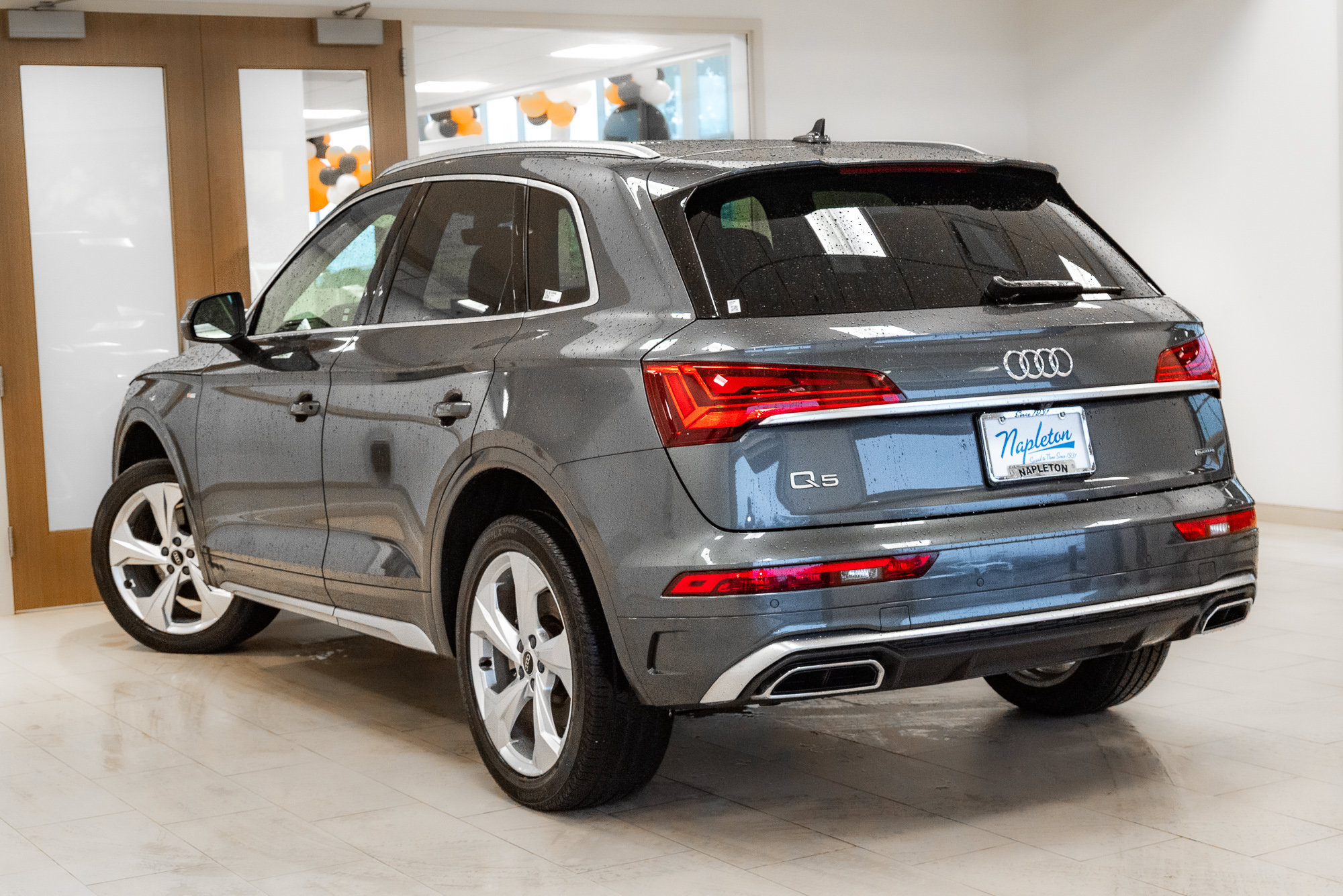 Used 2023 Audi Q5 2.0T Premium Plus w/ Premium Plus Package AWD/4WD image 31