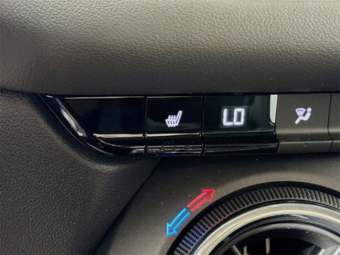 Used 2023 Chevrolet Blazer LT w/ Convenience Package image 17