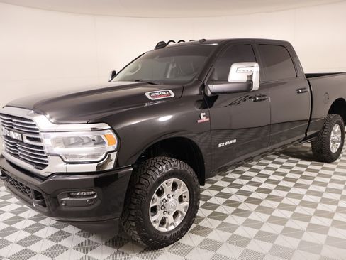 Used 2024 RAM 2500 Laramie w/ Safety Group AWD/4WD image 11
