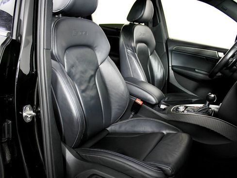 Used 2015 Audi SQ5 Prestige w/ Prestige Package image 42