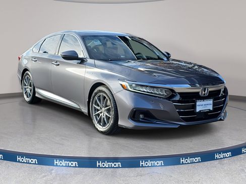 Used 2021 Honda Accord Touring image 9