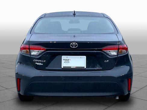 Used 2025 Toyota Corolla LE FWD image 5