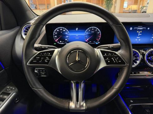 Certified 2025 Mercedes-Benz GLA 250 image 11