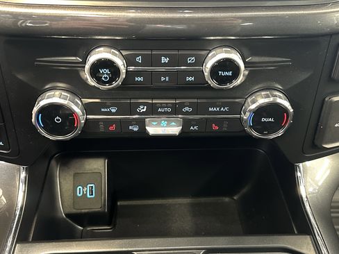 Used 2022 Ford F150 XLT w/ Equipment Group 302A High image 35