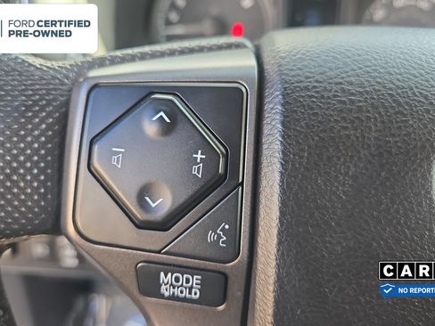 Used 2021 Toyota Tacoma TRD Off-Road w/ TRD Premium Off Road Package AWD/4WD image 18
