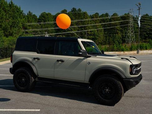 New 2025 Ford Bronco Outer Banks w/ Sasquatch Package image 12