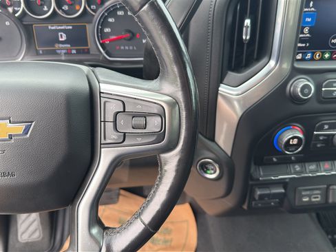 Used 2021 Chevrolet Silverado 2500 LT w/ Convenience Package AWD/4WD image 31