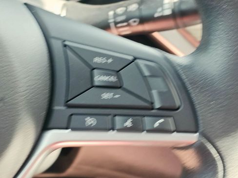 Used 2025 Nissan Altima 2.5 SV FWD image 23