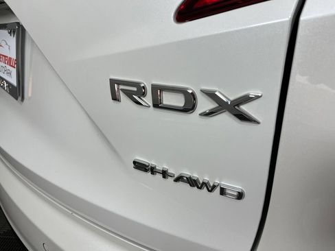 Used 2024 Acura RDX w/ Technology Package AWD/4WD image 4