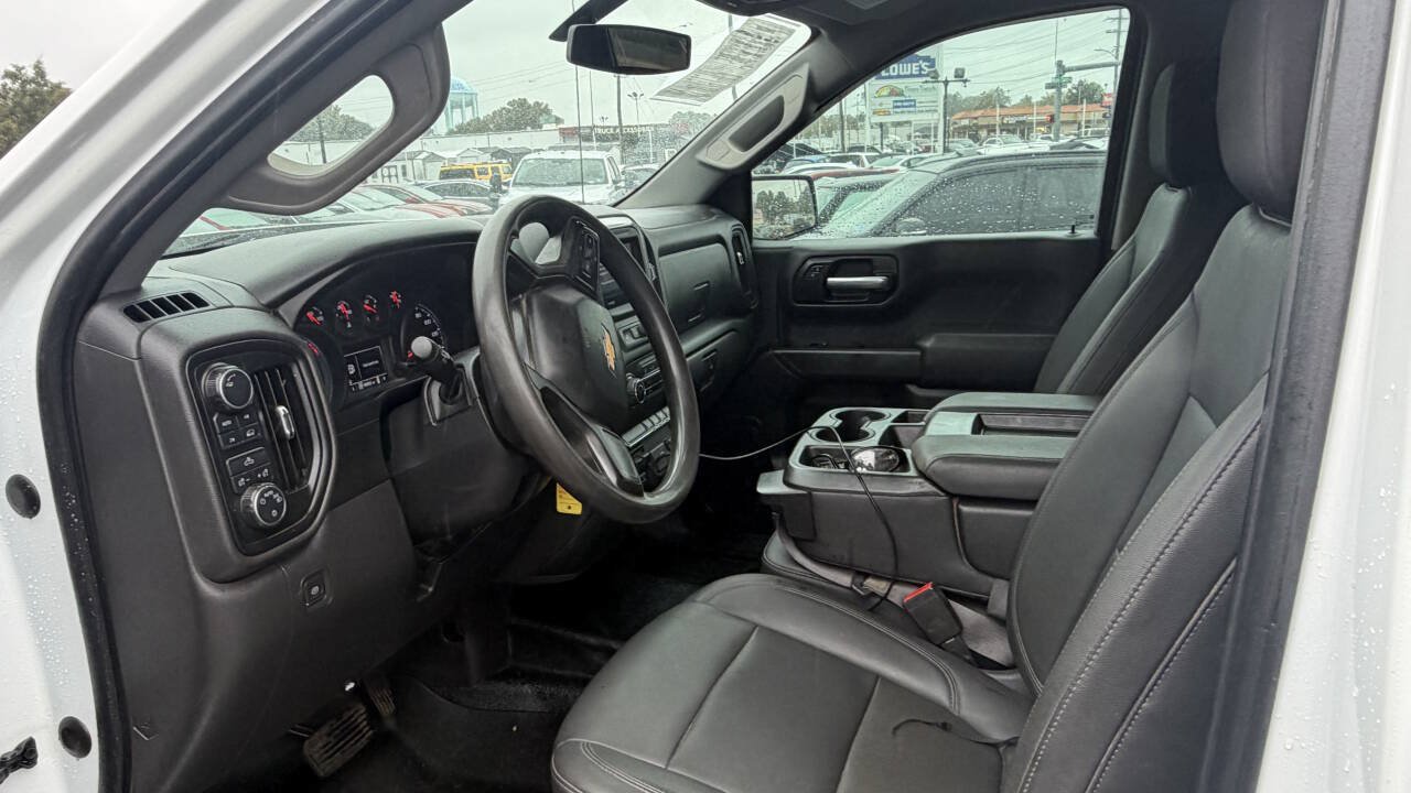 Used 2021 Chevrolet Silverado 1500 W/T w/ WT Value Package AWD/4WD image 17