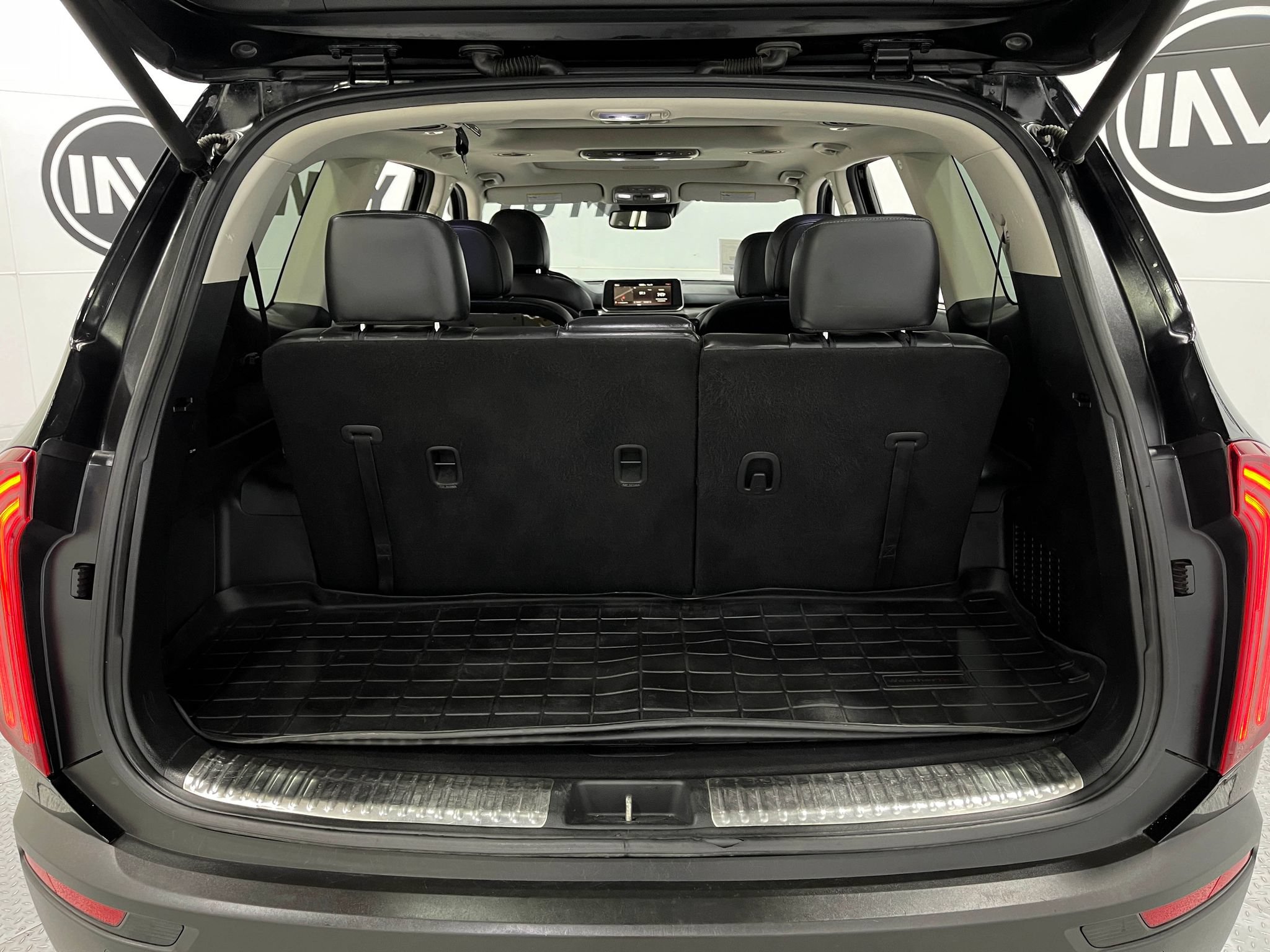 Used 2021 Kia Telluride SX w/ Nightfall Edition Package AWD/4WD image 26