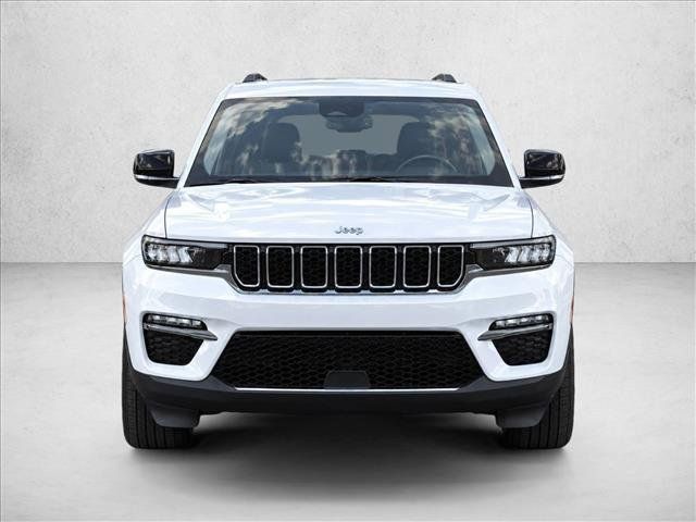 Used 2023 Jeep Grand Cherokee Limited AWD/4WD image 10