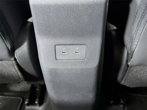 New 2026 Nissan Kicks SR FWD image 24
