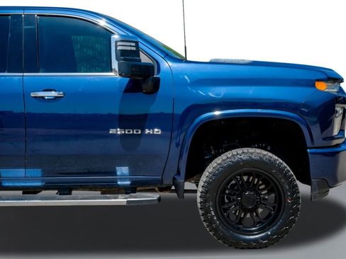 Used 2022 Chevrolet Silverado 2500 LTZ w/ LTZ Plus Package image 8