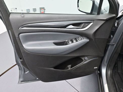 Used 2021 Buick Enclave Essence w/ Sound and Sites Package image 9