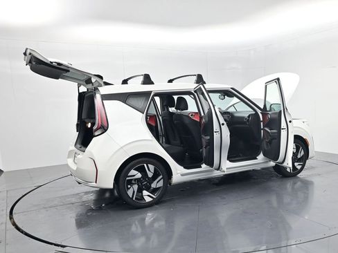 Certified 2023 Kia Soul GT-Line w/ GT-Line Technology Package FWD image 57