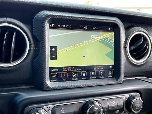 Used 2019 Jeep Wrangler Unlimited Sahara image 19