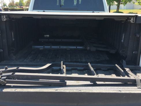 Used 2018 RAM 2500 Longhorn w/ Convenience Group AWD/4WD image 6