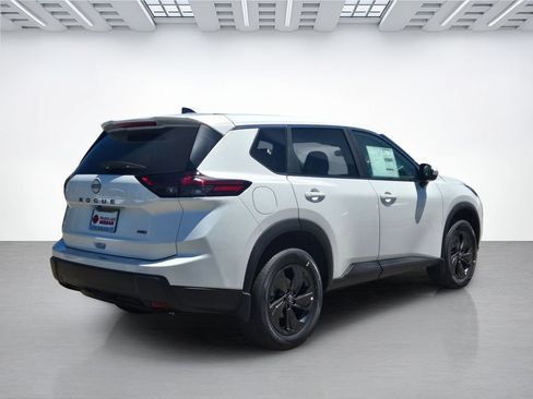 New 2026 Nissan Rogue SV AWD/4WD image 4