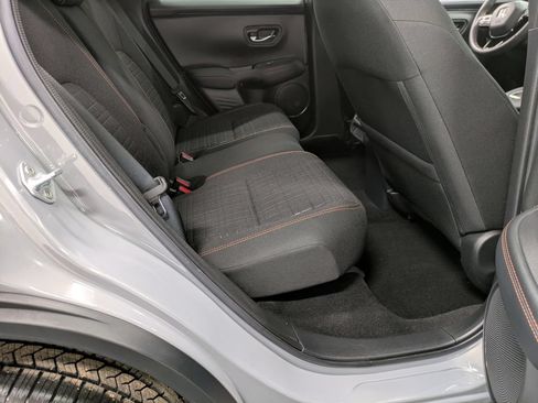Used 2023 Honda HR-V Sport image 26