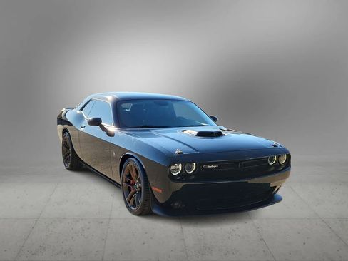 Used 2022 Dodge Challenger R/T Scat Pack w/ Shaker Package image 2