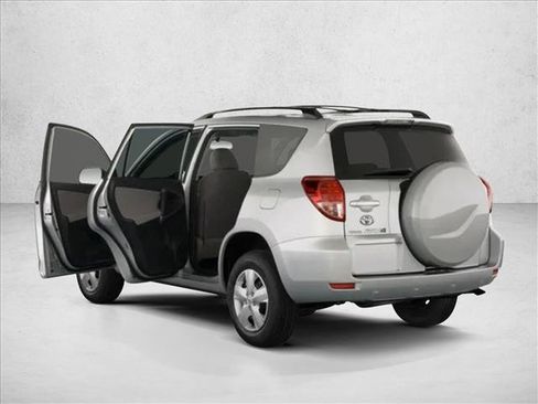 Used 2008 Toyota RAV4 image 4