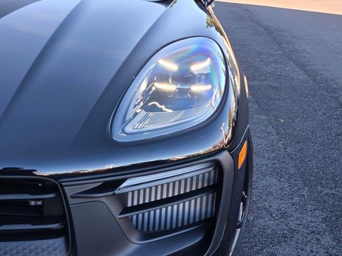 New 2026 Porsche Macan GTS image 12