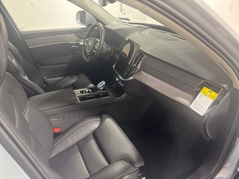 New 2026 Volvo XC90 B6 Ultra w/ Protection Package image 27