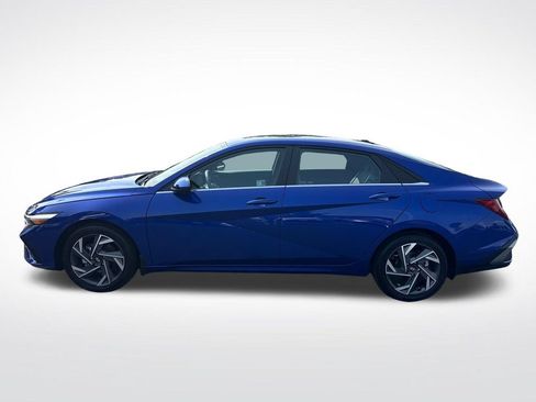 Certified 2024 Hyundai Elantra SEL w/ Convenience Package FWD image 2