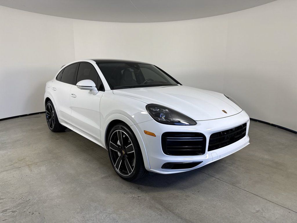 Certified 2023 Porsche Cayenne Turbo w/ Assistance Package AWD/4WD image 9