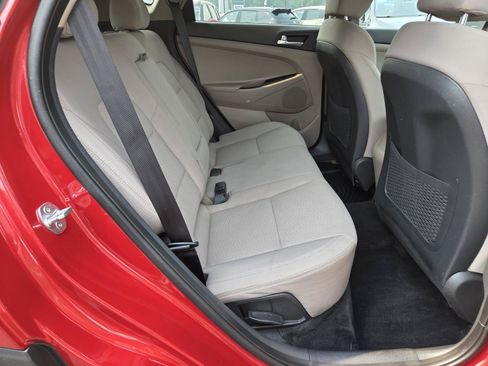 Used 2021 Hyundai Tucson Value FWD image 18