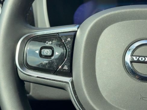 Used 2024 Volvo XC60 B5 Plus AWD/4WD image 18