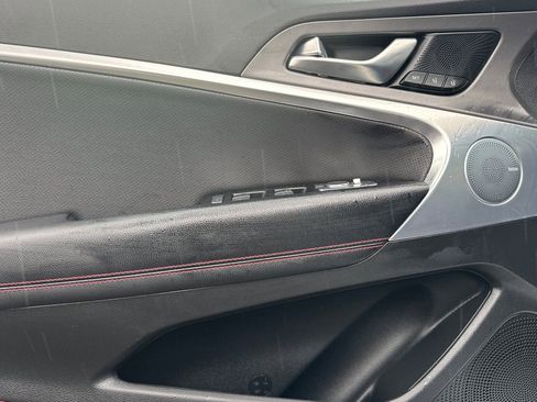 Used 2025 Genesis G70 3.3T Advanced image 12