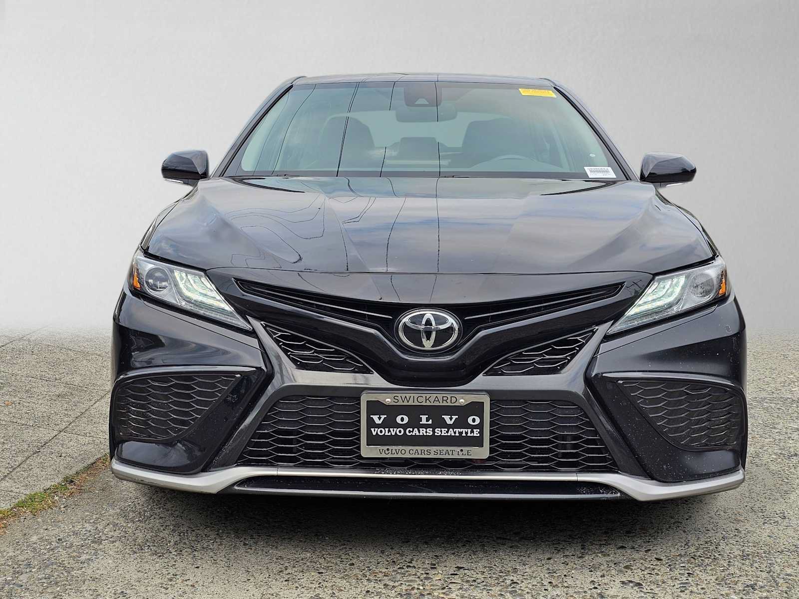 Used 2024 Toyota Camry XSE FWD image 8