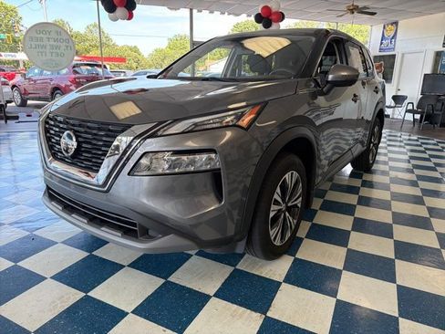 Used 2021 Nissan Rogue SV AWD/4WD image 3