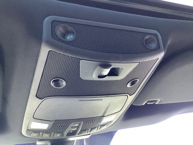 Used 2015 Ford F150 Platinum w/ Equipment Group 701A Luxury AWD/4WD image 36