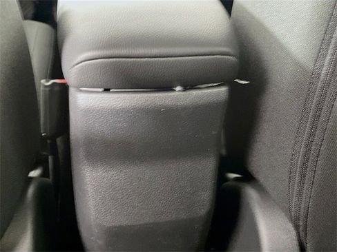 New 2025 Nissan Kicks S image 16