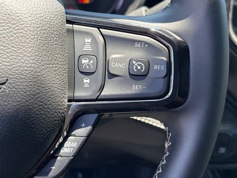 New 2026 RAM 2500 Limited AWD/4WD image 18