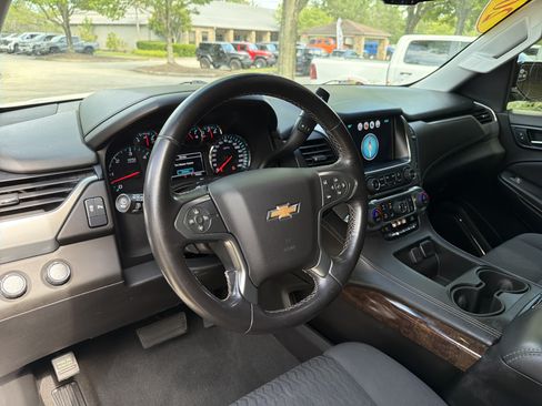 Used 2019 Chevrolet Tahoe LS AWD/4WD image 22