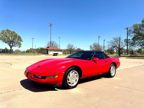 Used 1995 Chevrolet Corvette Convertible image 4