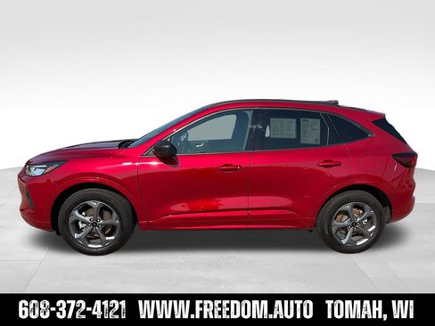 Used 2024 Ford Escape ST-Line w/ Tech Pack #1 AWD/4WD image 3