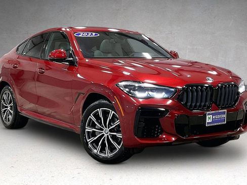 Used 2023 BMW X6 xDrive40i w/ M Sport Package AWD/4WD image 3