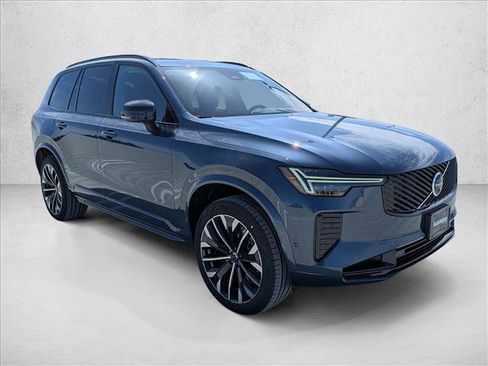 New 2026 Volvo XC90 T8 Ultra w/ Protection Package AWD/4WD image 6