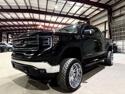 Used 2022 GMC Sierra 1500 SLT w/ SLT Convenience Package image 10