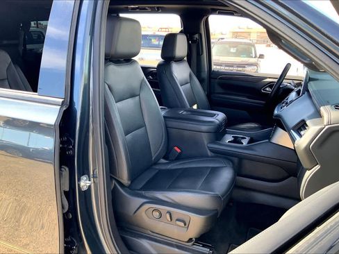 Used 2021 Chevrolet Tahoe Z71 w/ Z71 Signature Package image 14