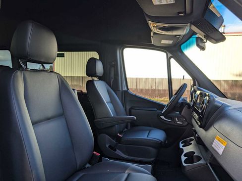 New 2025 Mercedes-Benz Sprinter 2500 image 13