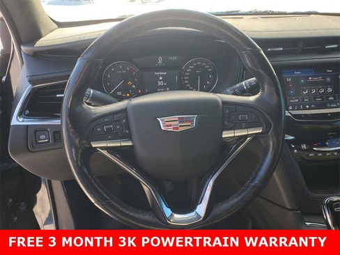 Used 2020 Cadillac XT6 Premium Luxury image 13