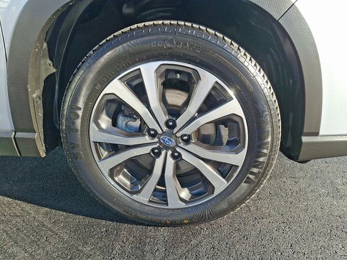 Certified 2023 Subaru Forester Limited image 8